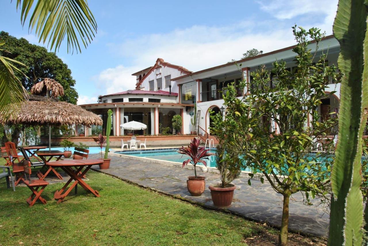 Hotel Gloria Coroico Exterior foto